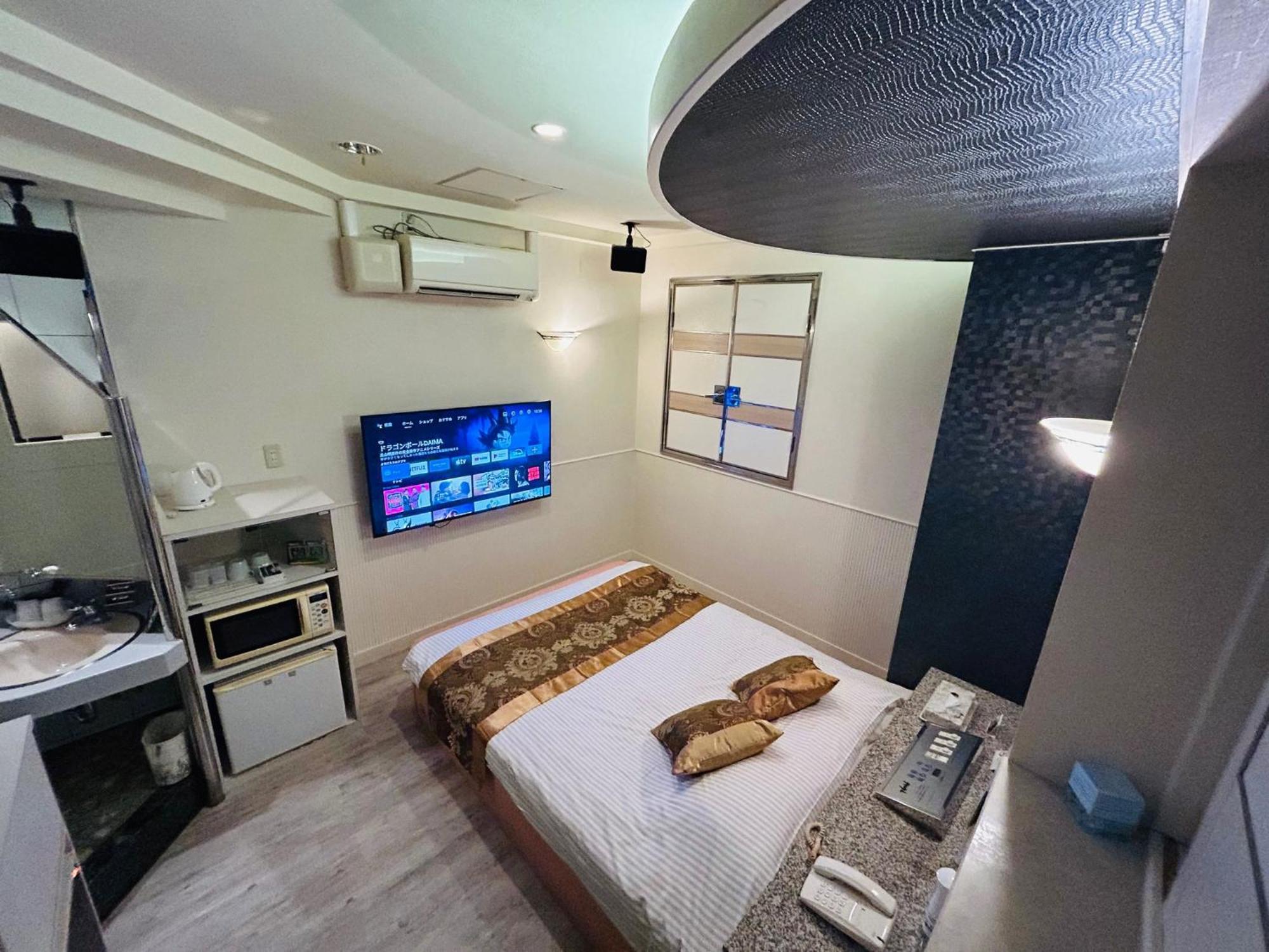 Hotel Crystal 大人専用 東京都 外观 照片